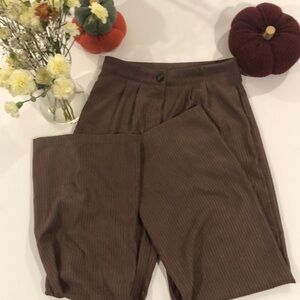 Brown velvet-like wide leg trousers. Size medium, EU 38, US 6